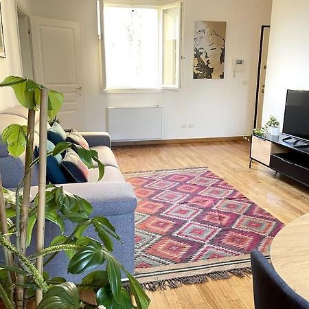 Appartamento Moderno In Tenuta Melloni أنسولا ديليميليا المظهر الخارجي الصورة