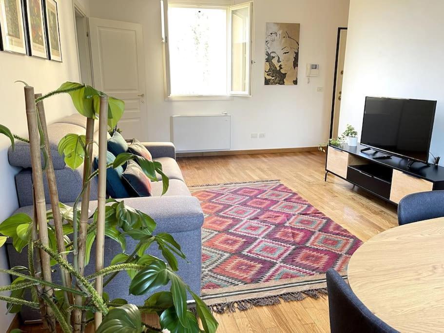 Appartamento Moderno In Tenuta Melloni أنسولا ديليميليا المظهر الخارجي الصورة